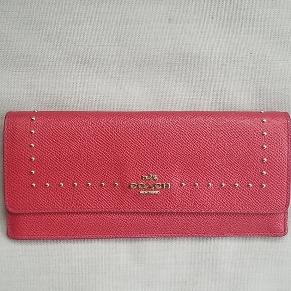 Coach Handbags - ❤SALE❤COACH Slim Leather Wallet